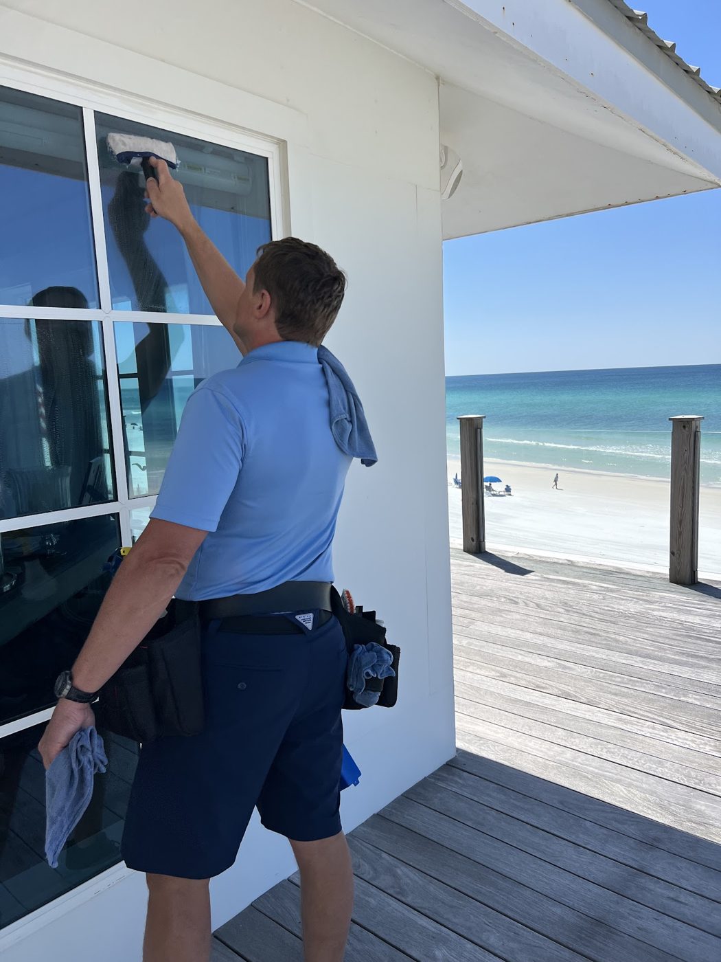 Detailing a window by hand